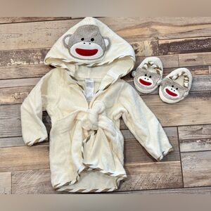 NWOT Baby Starters Sock Monkey robe and slippers size 0-9 months
